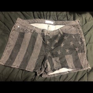 Torrid Shorts Size 22